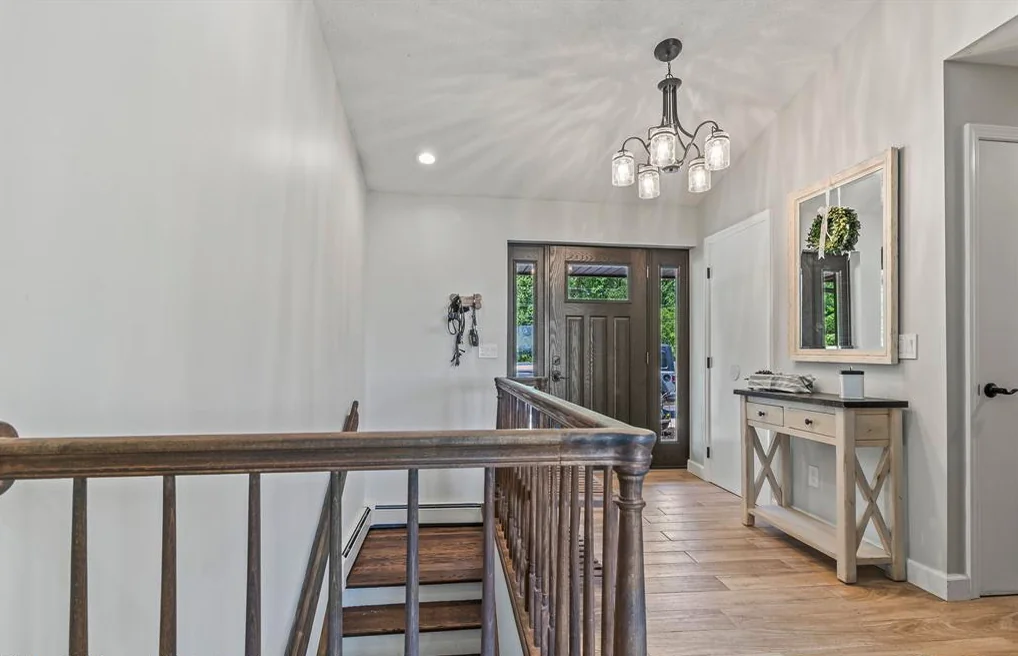 Entryway refresh after